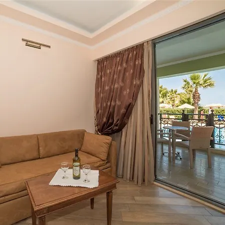 ホテル Palazetto (adults Only)